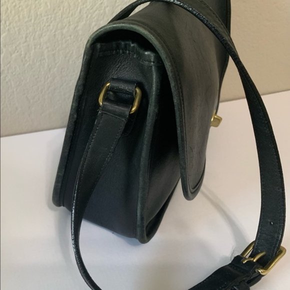 COACH Vintage Black Leather Cross body - Picture 4 of 8